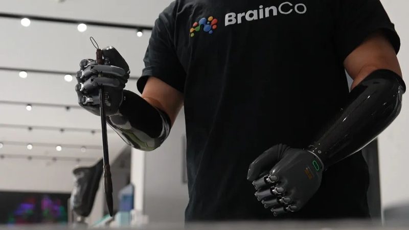 高新技术企业大专学历人员比例规定：不是卡人，是卡方向
